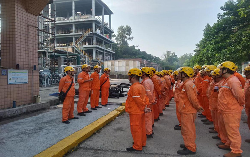 弘旭將士不畏難，上下一心戰(zhàn)“暑”關(圖1)