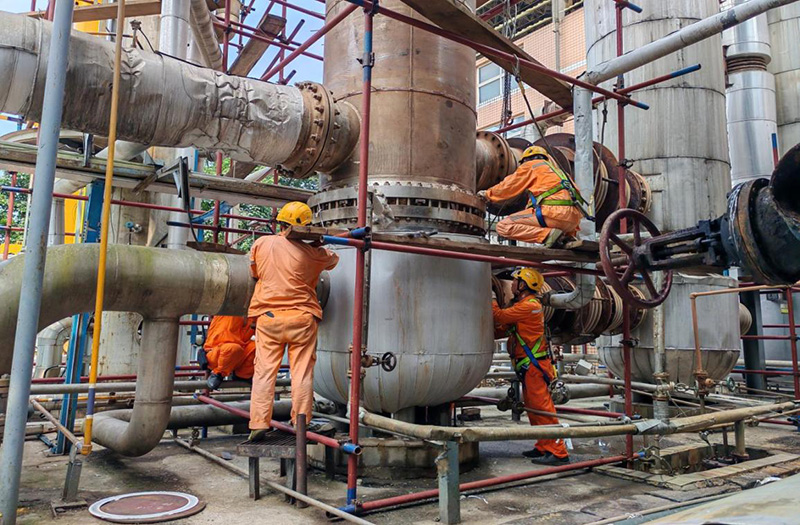 弘旭將士不畏難，上下一心戰(zhàn)“暑”關(圖2)