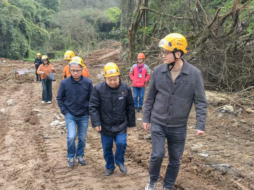 ?瀘天化集團安全生產(chǎn)專項督導(dǎo)組赴弘旭公司開展實地檢查(圖4)