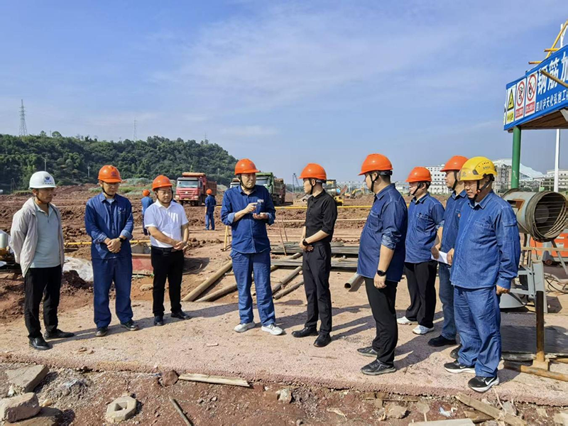 傅利才、郭春建到化工園區(qū)項目現(xiàn)場開展節(jié)前安全檢查(圖3)