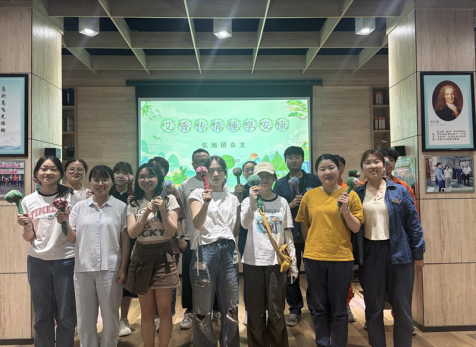 弘旭團(tuán)總支開展“艾香傳情，錘享安康”主題活動(dòng)